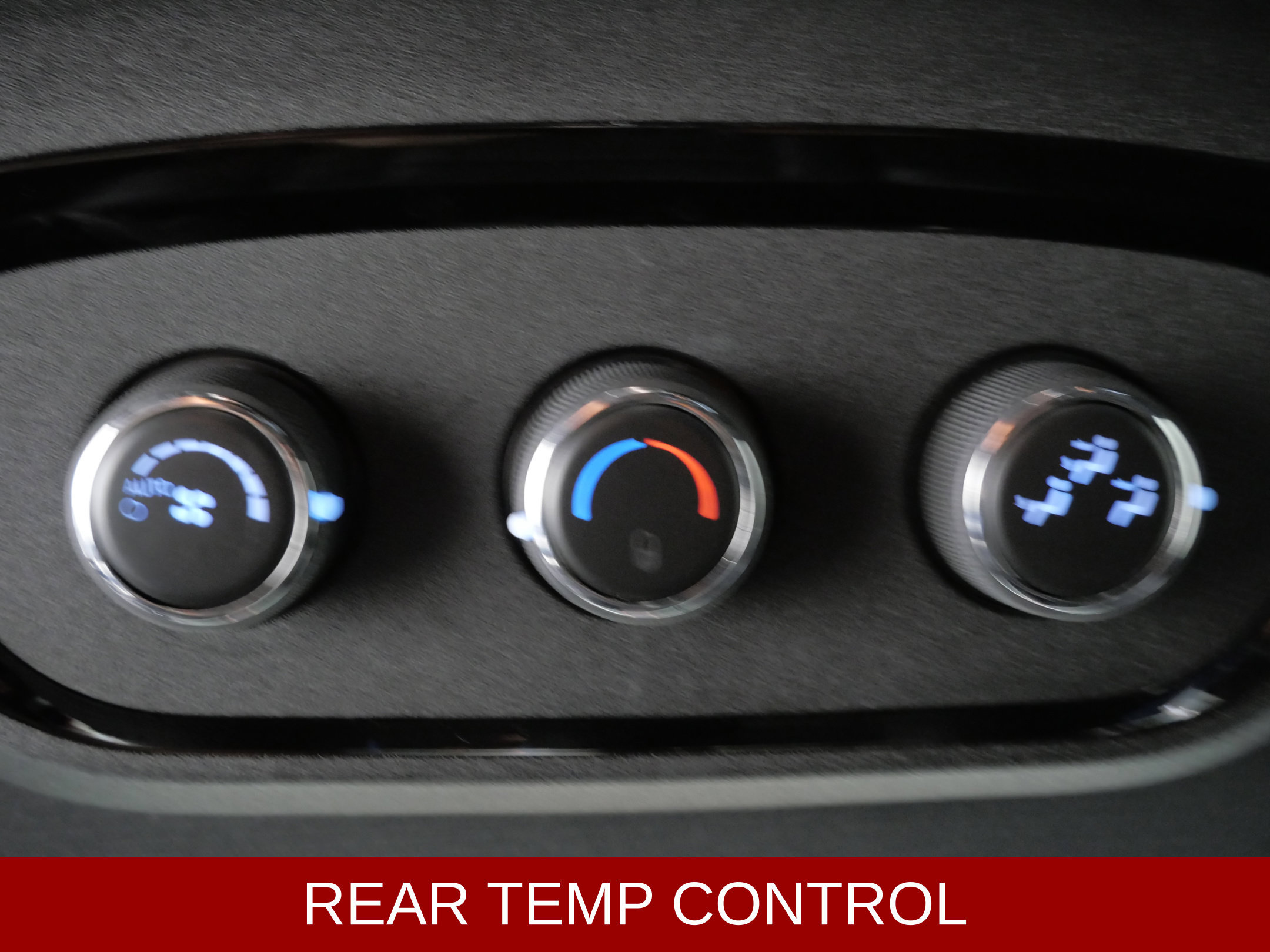 Used 2022 Dodge Durango R/T w/ Blacktop Package AWD/4WD image 26