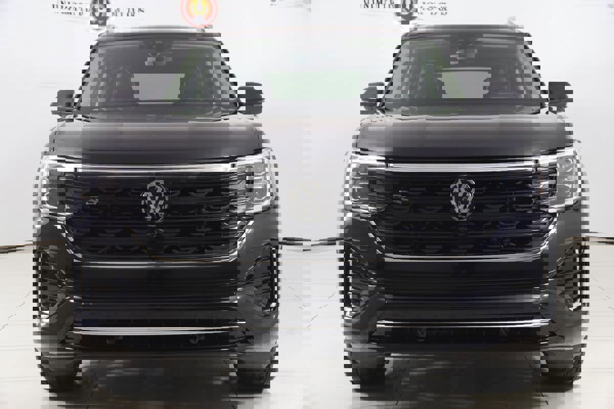 Used 2024 Volkswagen Atlas SEL Premium R-Line image 57