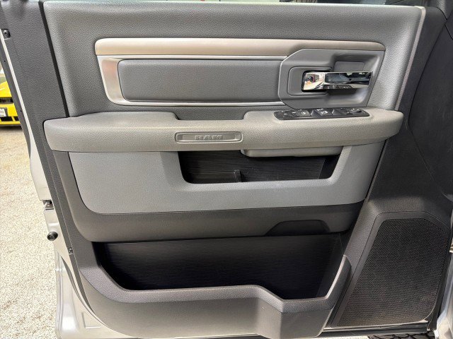 Used 2016 RAM 2500 SLT image 15
