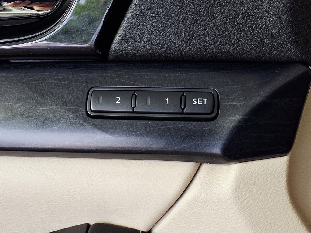 Used 2022 Nissan Maxima Platinum w/ Sport Mat Group image 19