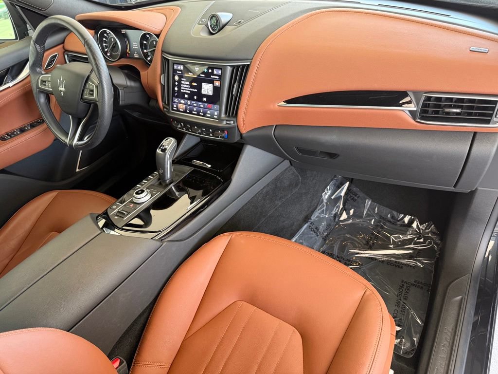 Certified 2022 Maserati Levante GT AWD/4WD image 15