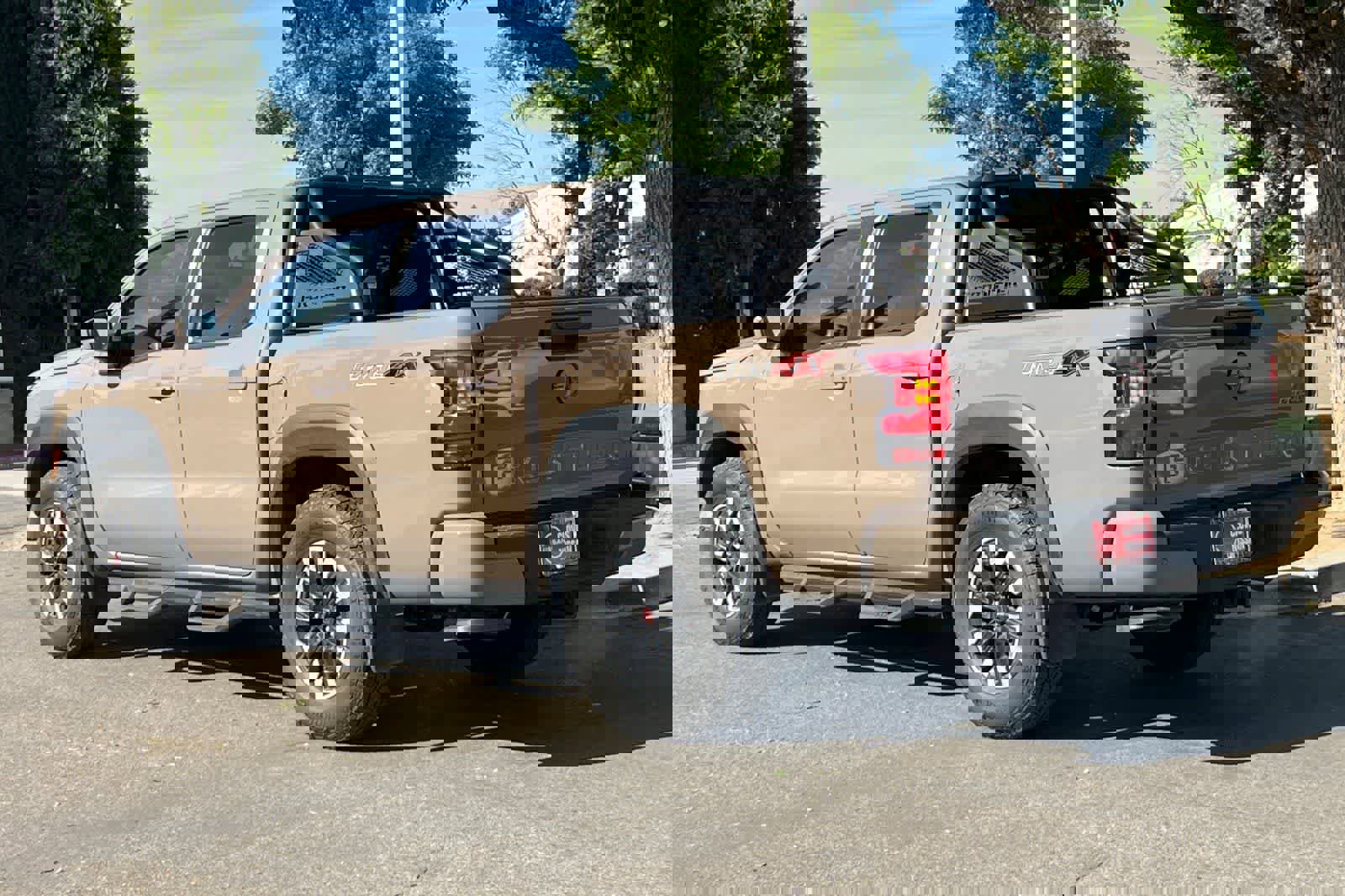 Used 2023 Nissan Frontier PRO-4X w/ Technology Package image 7