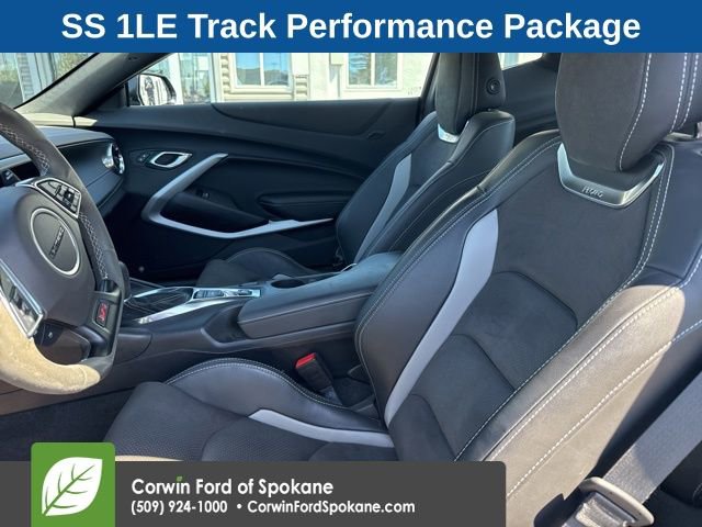 Used 2020 Chevrolet Camaro SS image 2