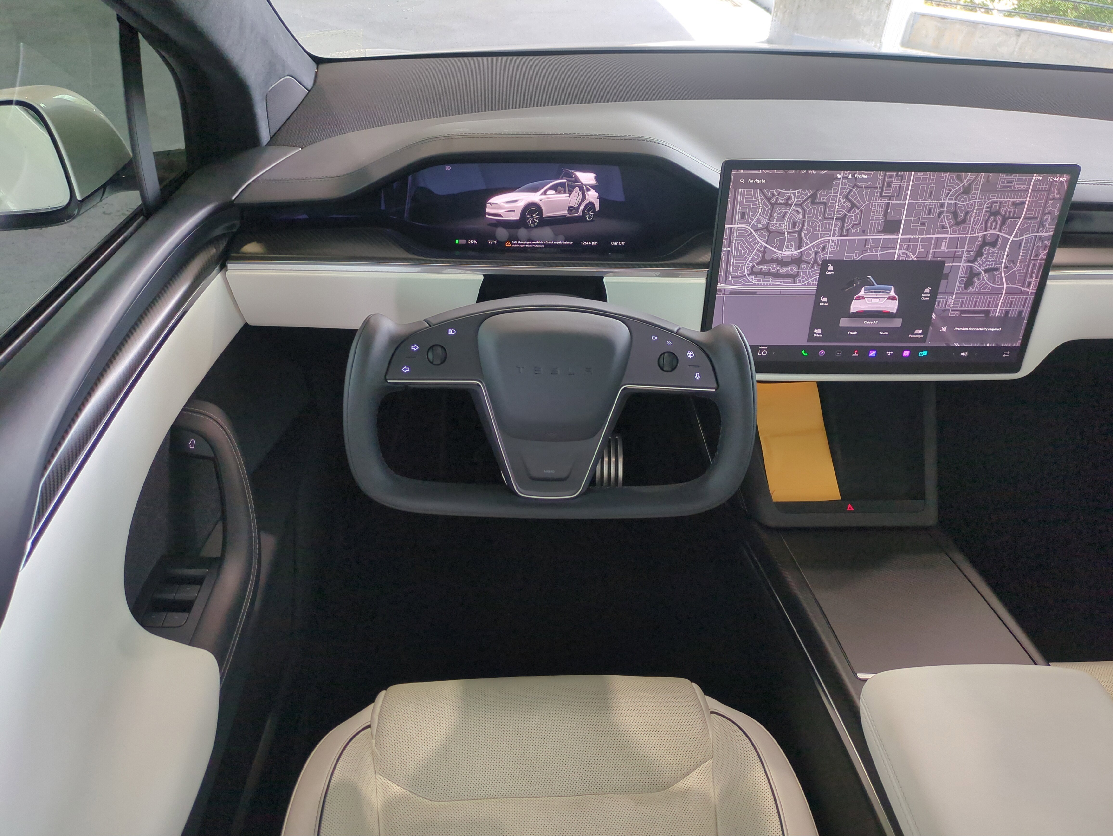 Used 2022 Tesla Model X Plaid image 17