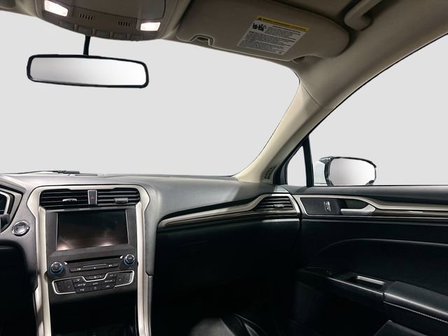 Used 2017 Ford Fusion SE w/ Fusion SE Technology Package FWD image 22