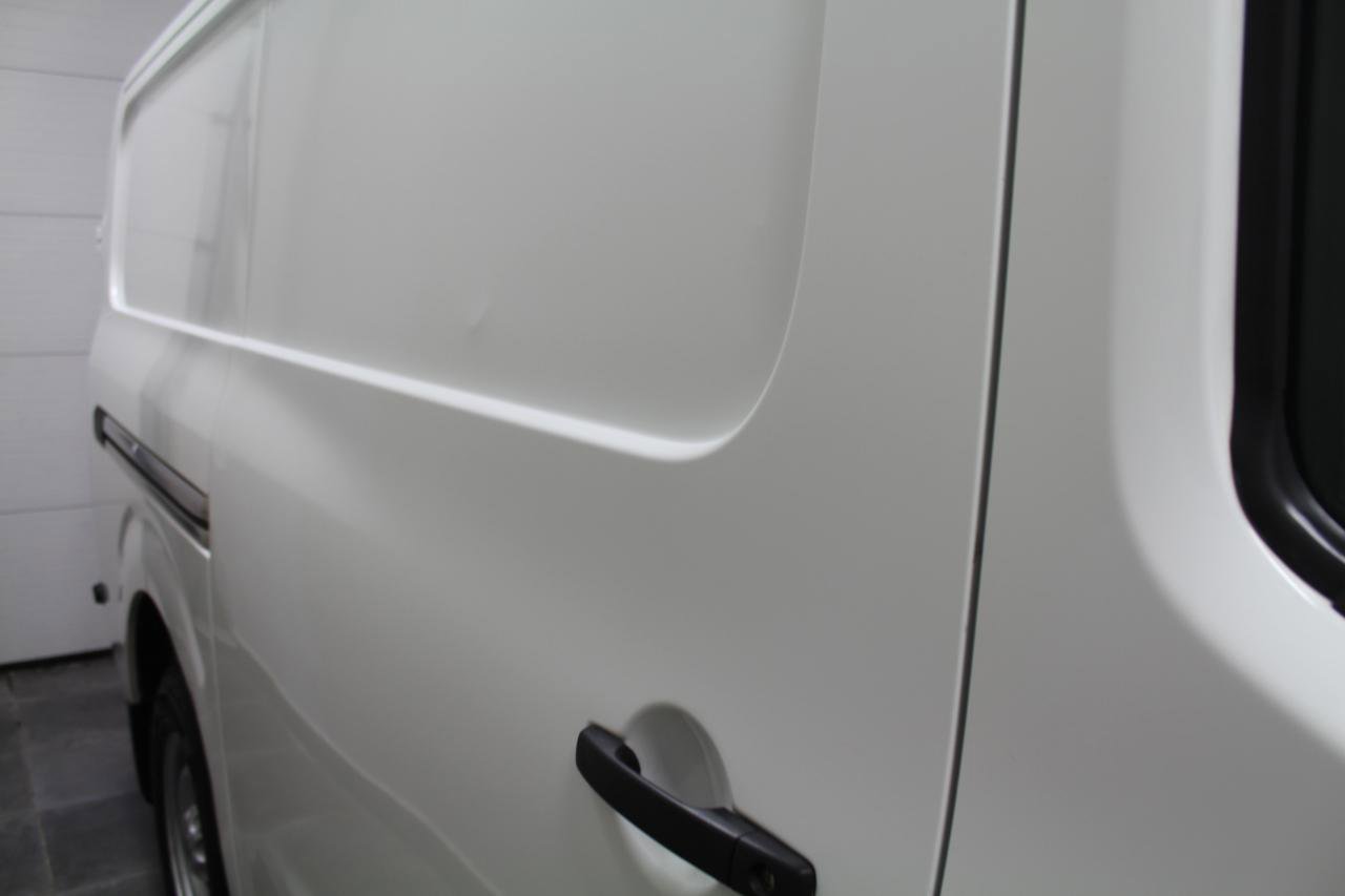 Used 2021 Nissan NV 1500 S image 34