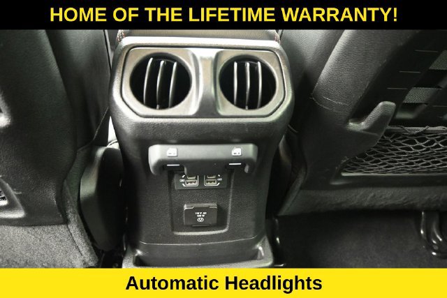 Used 2021 Jeep Wrangler Unlimited Rubicon AWD/4WD image 34