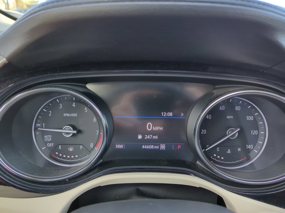 Used 2020 Buick Encore GX Essence w/ Experience Buick Package image 22
