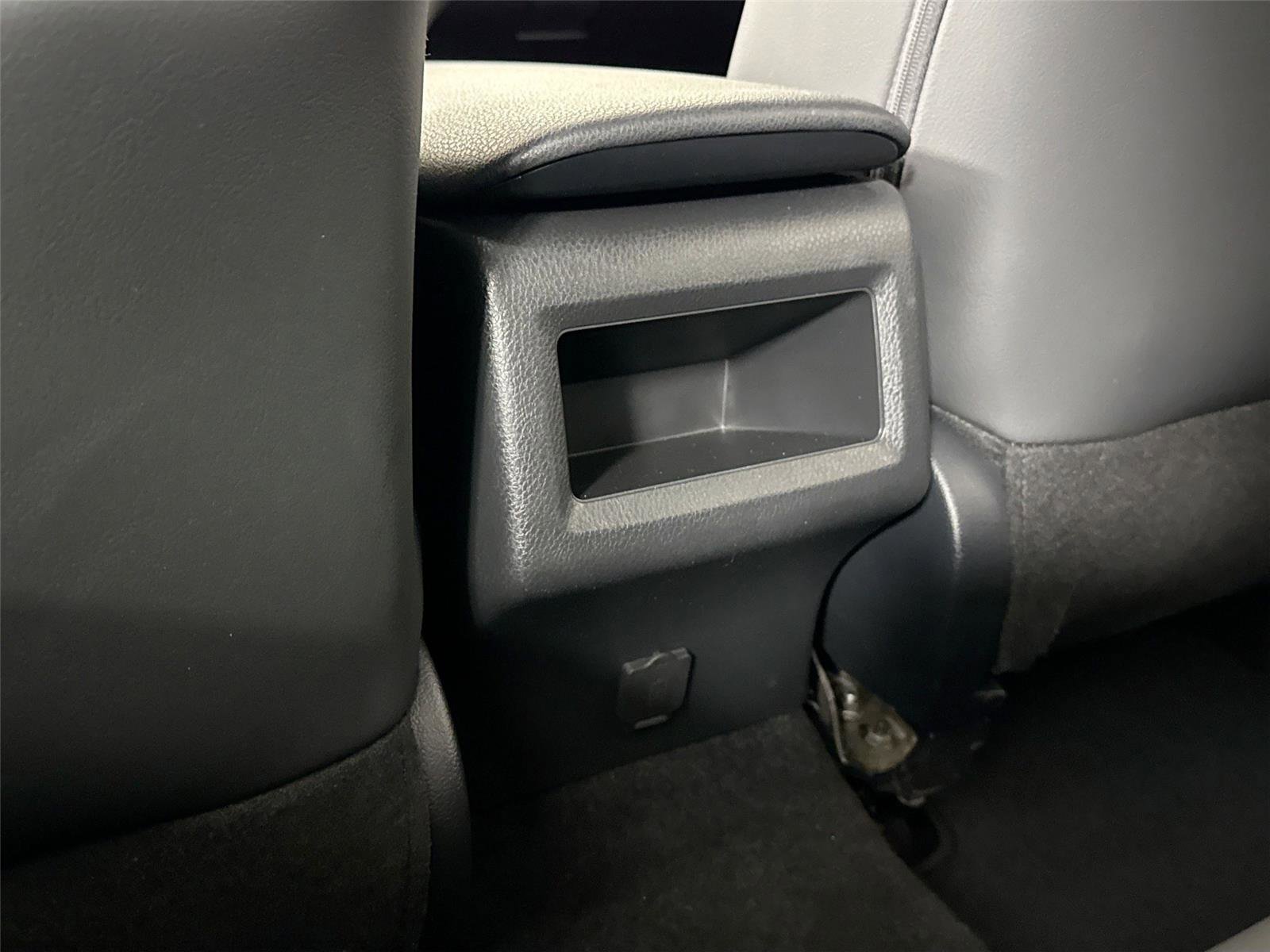 Certified 2023 Toyota Camry SE FWD image 31