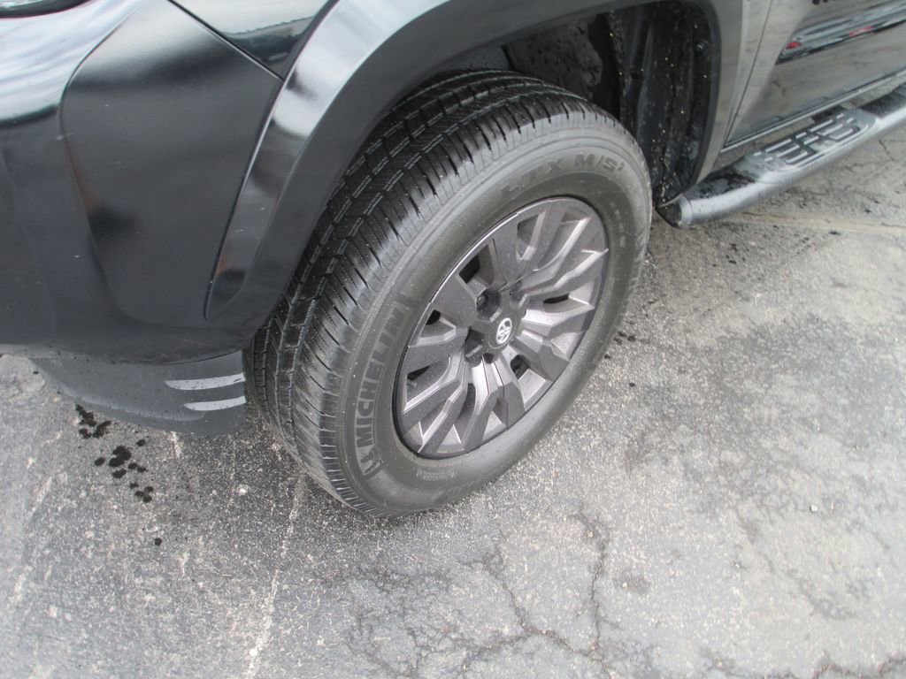 Used 2022 Toyota Tacoma Limited w/ Nightshade Package image 14