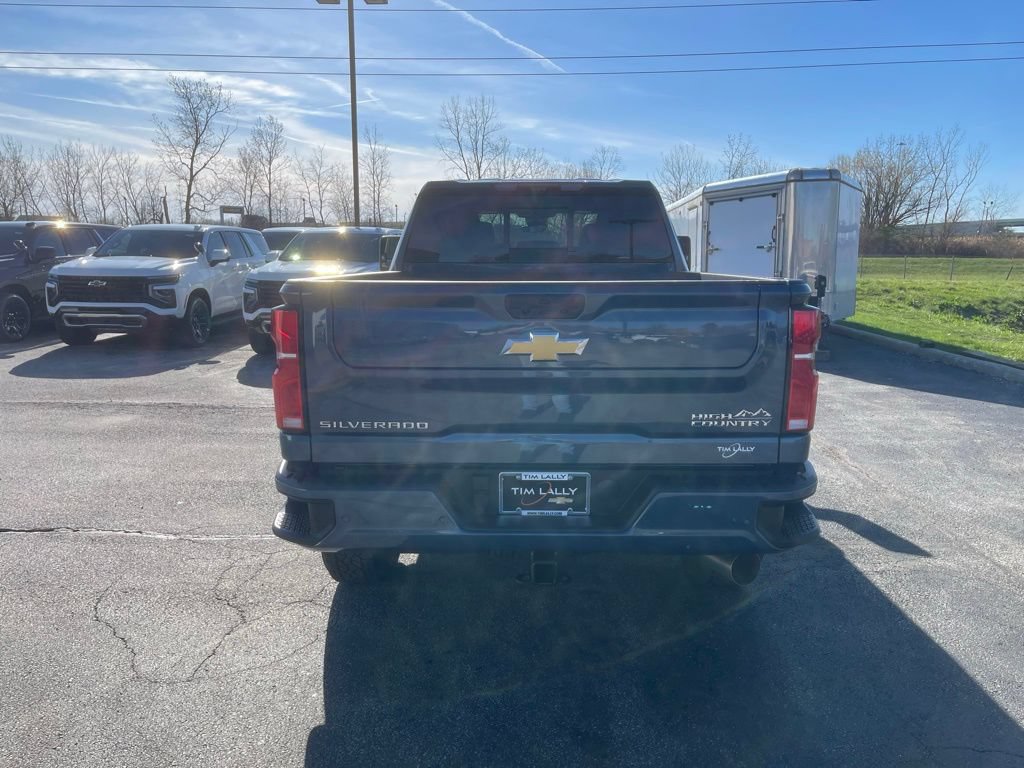 New 2026 Chevrolet Silverado 3500 High Country w/ High Country Premium Package AWD/4WD image 6