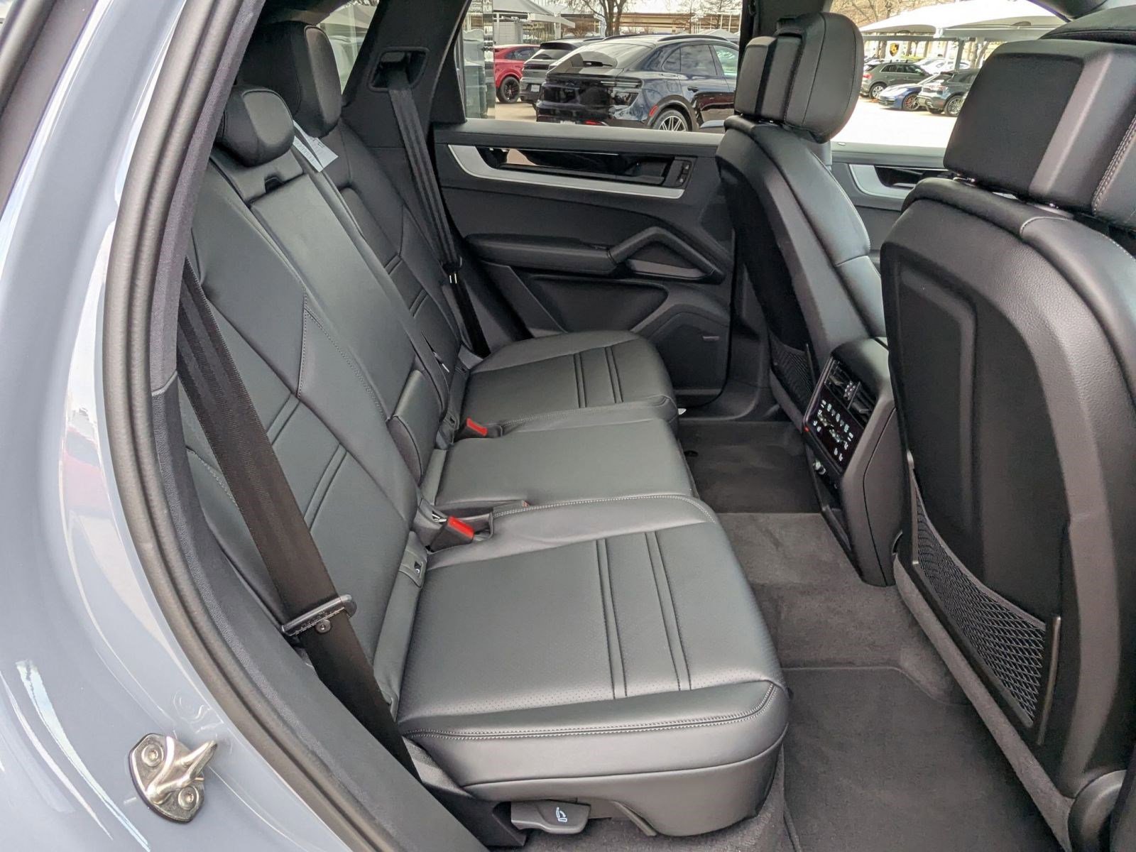 New 2026 Porsche Cayenne image 23