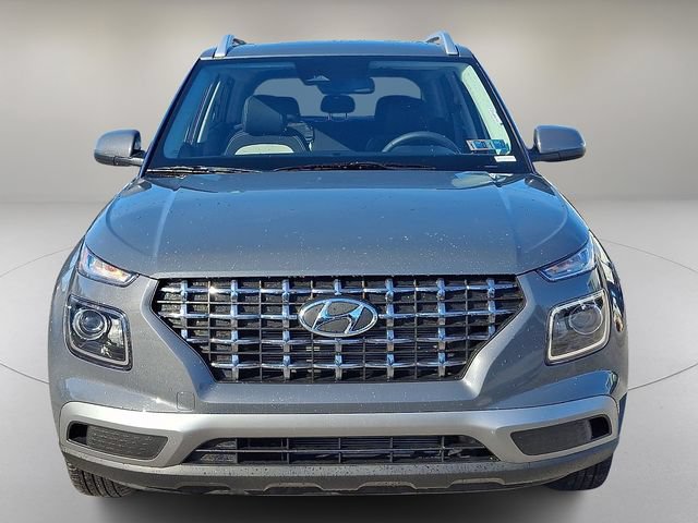 New 2026 Hyundai Venue SEL FWD image 2