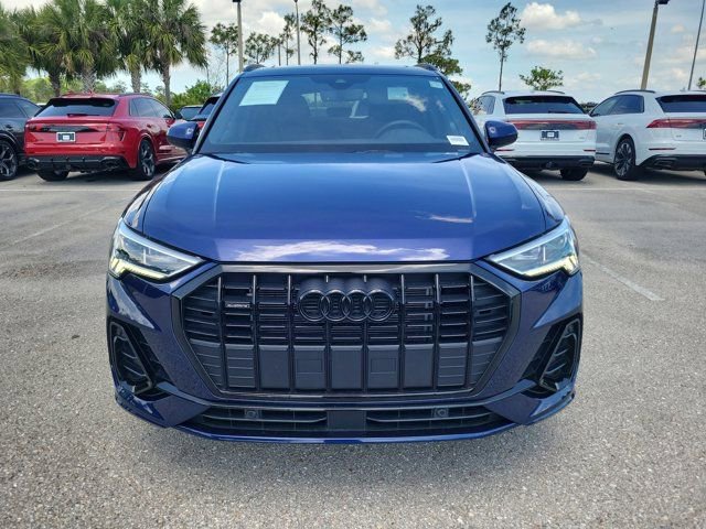 Certified 2025 Audi Q3 2.0T Premium w/ Convenience Package AWD/4WD image 3