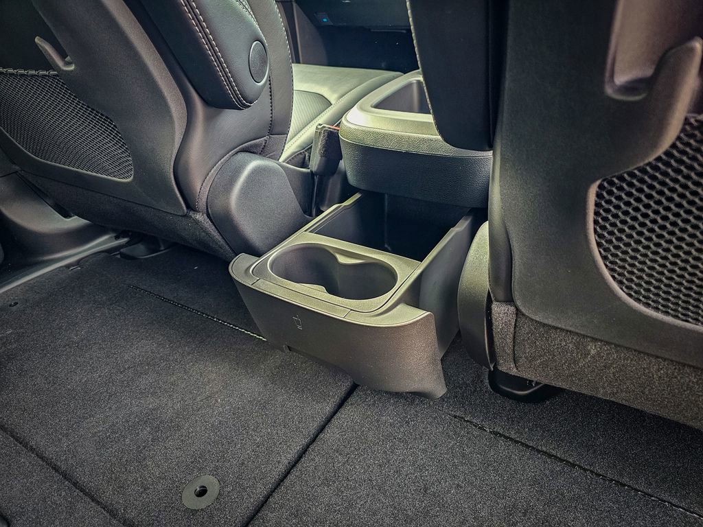 New 2026 Chrysler Pacifica Select image 38