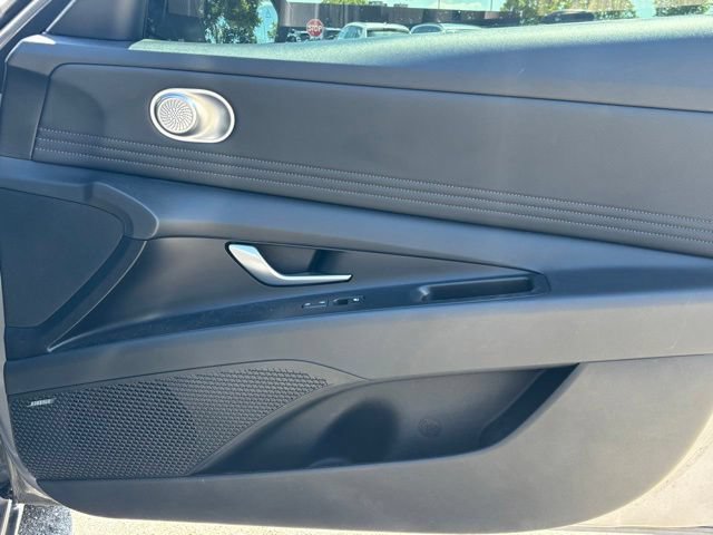 Used 2023 Hyundai Elantra Limited FWD image 28