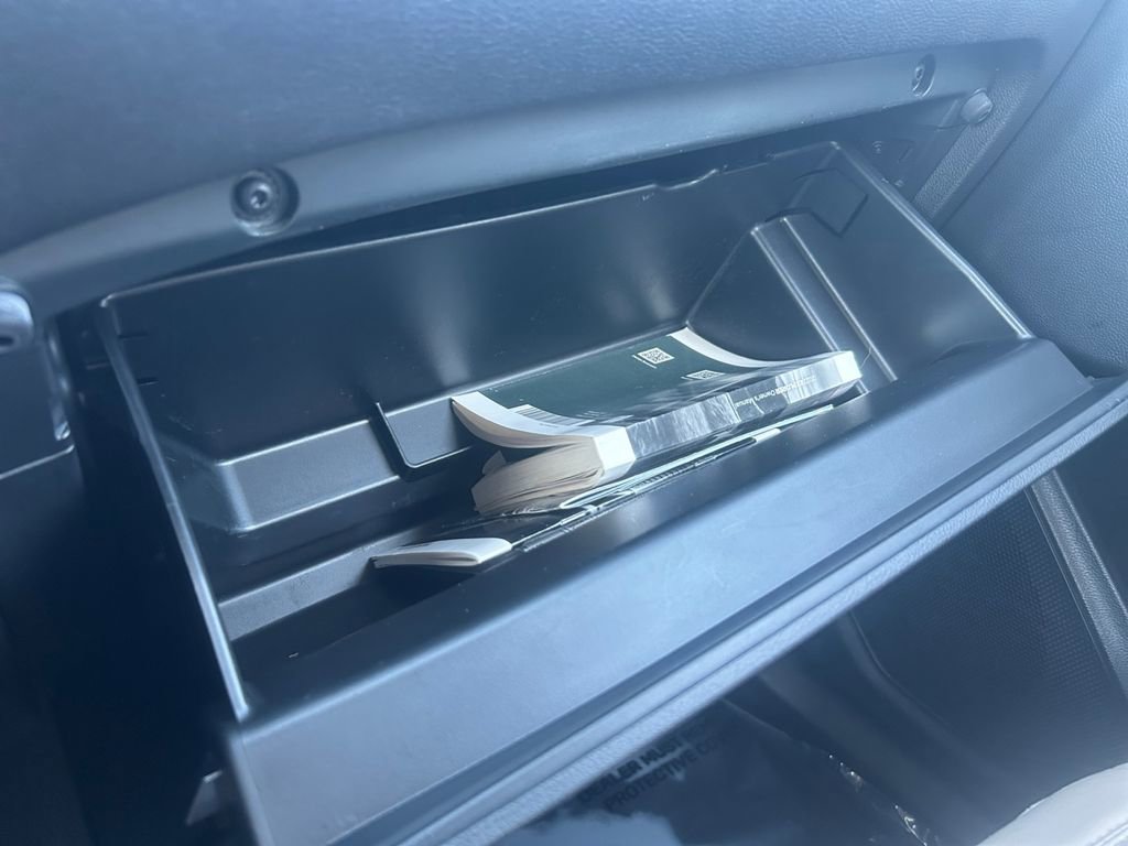 Used 2022 Ford Explorer XLT w/ Equipment Group 202A AWD/4WD image 24