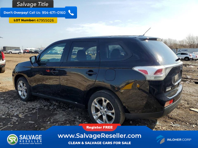 Used 2014 Mitsubishi Outlander SE FWD image 3
