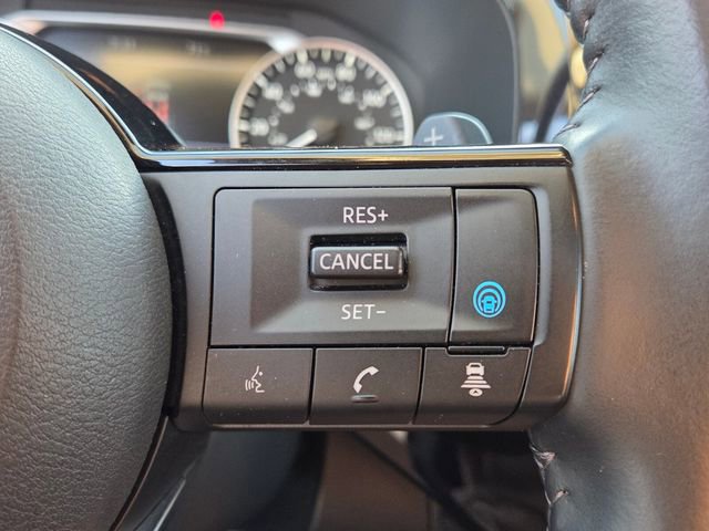 Used 2024 Nissan Pathfinder SL w/ SL Premium Package FWD image 27
