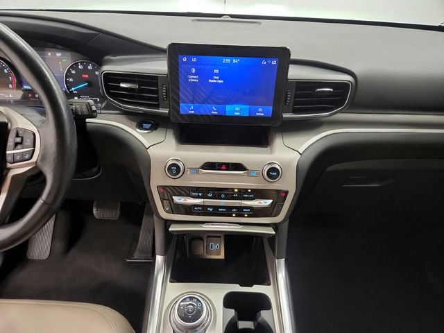Used 2023 Ford Explorer XLT w/ Equipment Group 202A AWD/4WD image 38