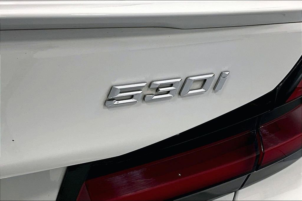 Used 2023 BMW 530i w/ M Sport Package image 33