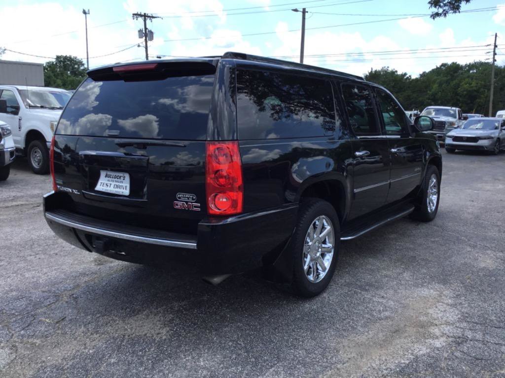 Used 2010 GMC Yukon XL Denali AWD/4WD image 6