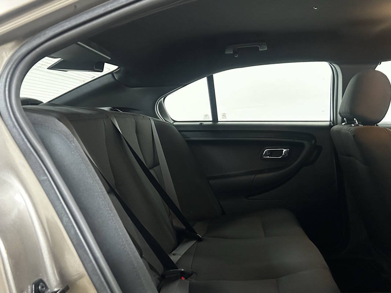 Used 2015 Ford Taurus Police Interceptor AWD w/ Ready For The Road Package image 33