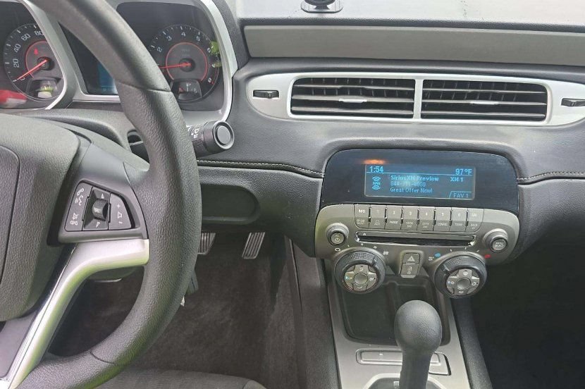 Used 2015 Chevrolet Camaro LS RWD image 27