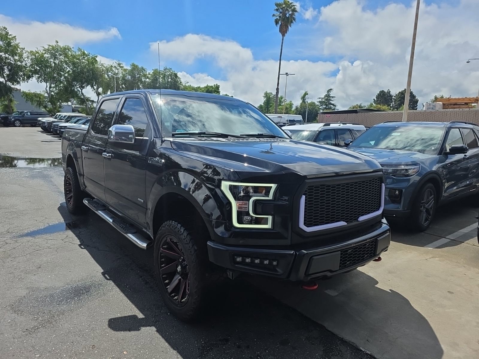 Used 2017 Ford F150 XLT image 3