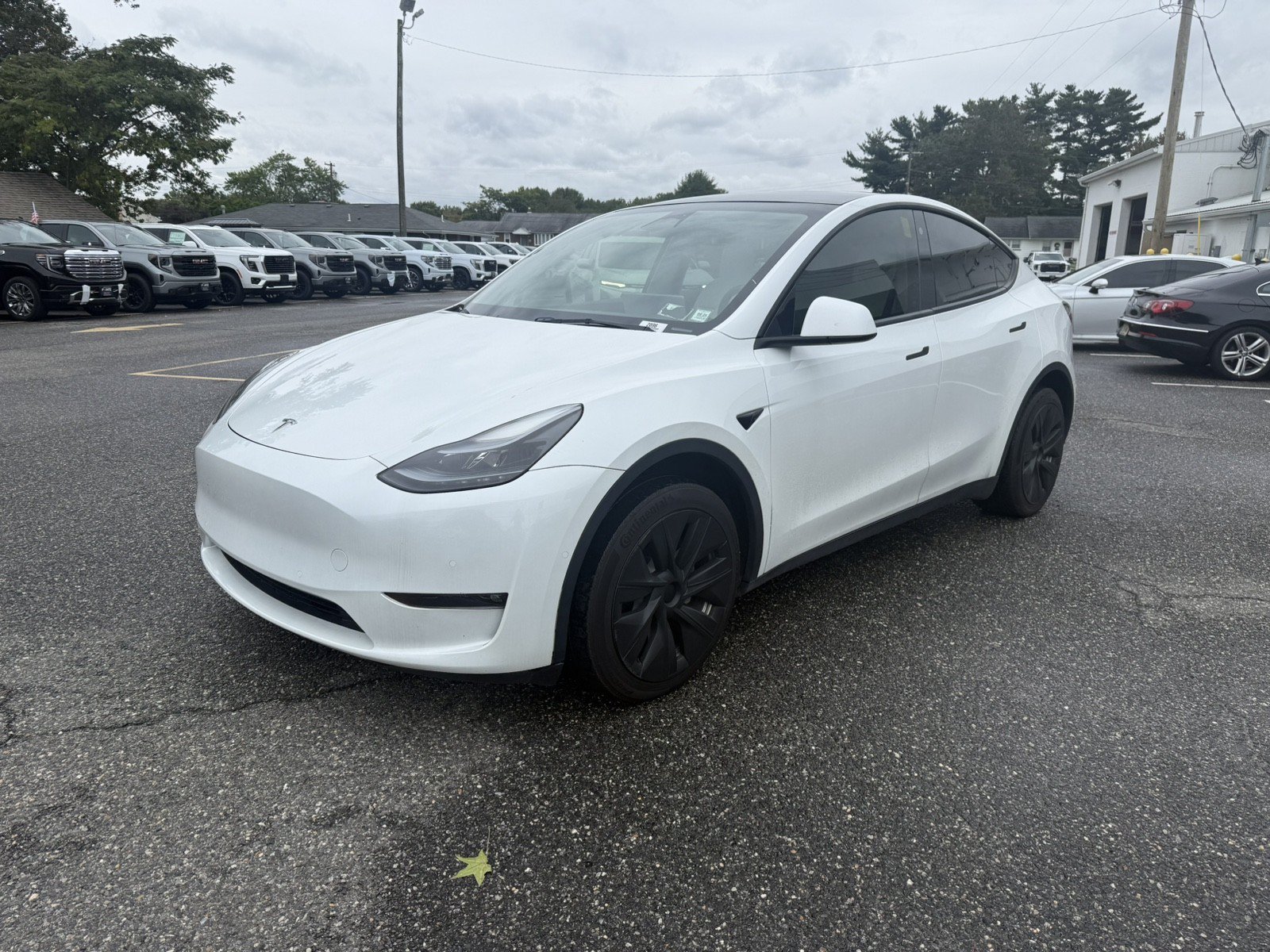 Used 2022 Tesla Model Y Long Range AWD/4WD image 7