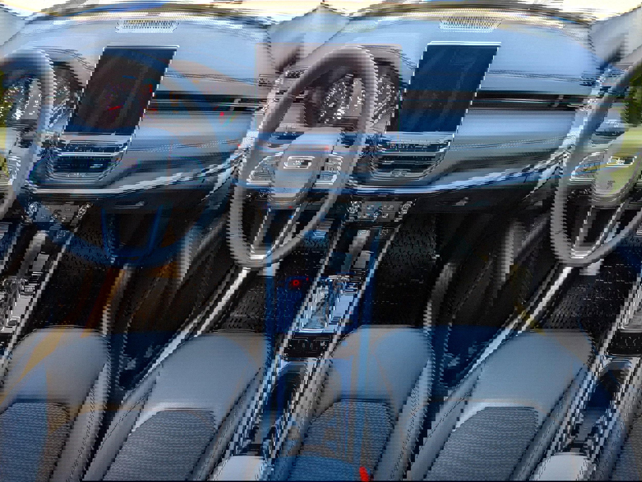 New 2026 Jeep Compass Latitude image 17