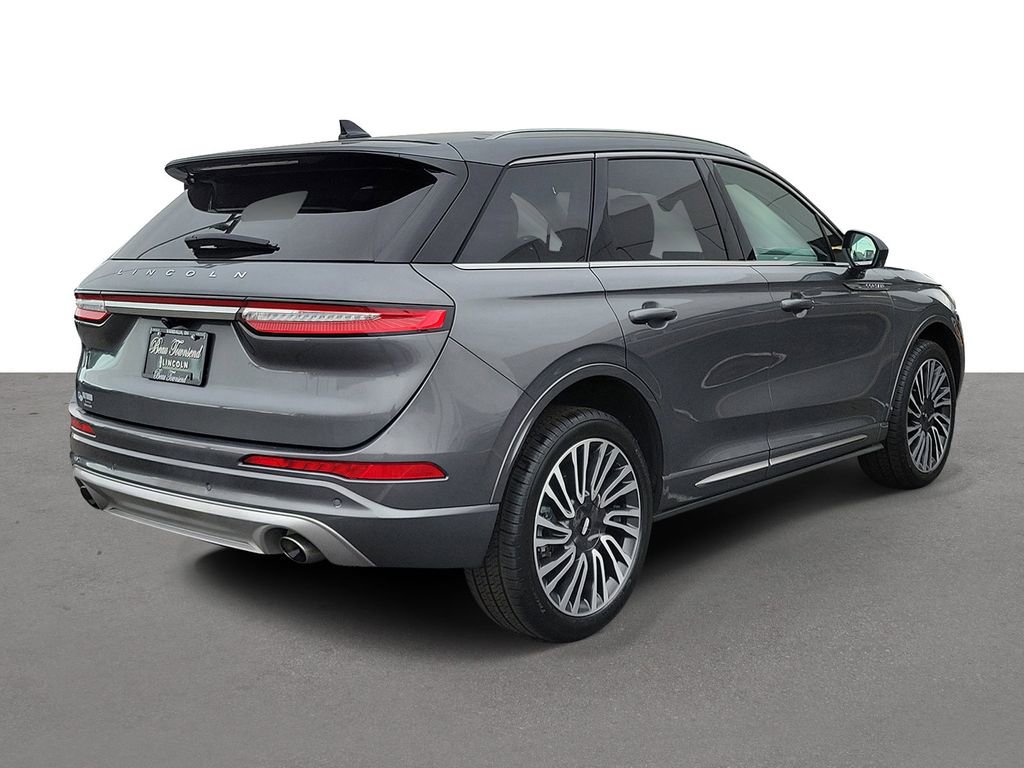 Certified 2022 Lincoln Corsair AWD w/ Premium Package image 4