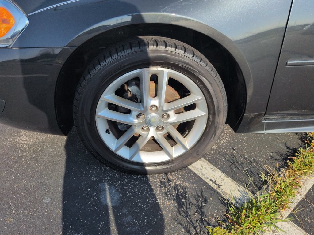 Used 2013 Chevrolet Impala LTZ FWD image 26
