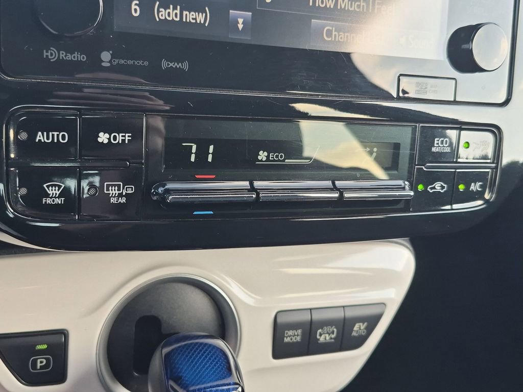 Used 2018 Toyota Prius Prime Plus image 18