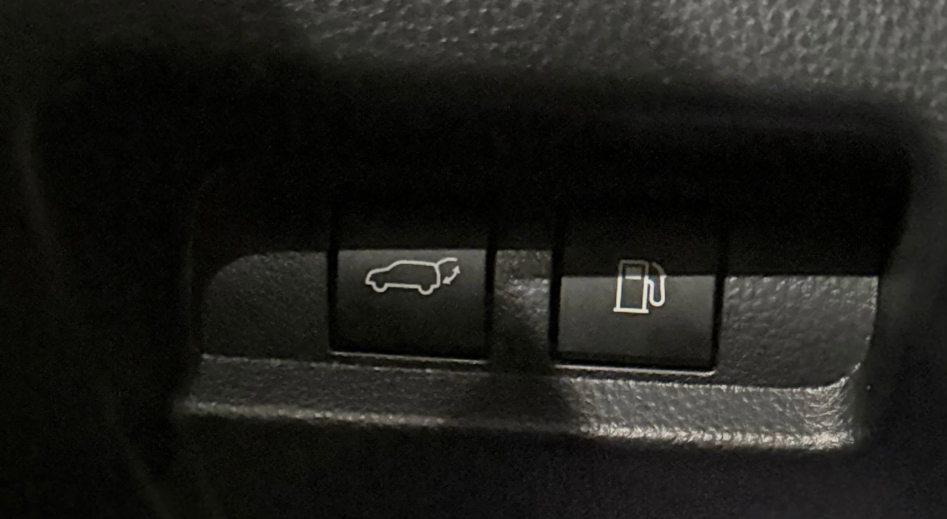 Used 2025 Toyota Crown Signia w/ Advanced Technology Package AWD/4WD image 69