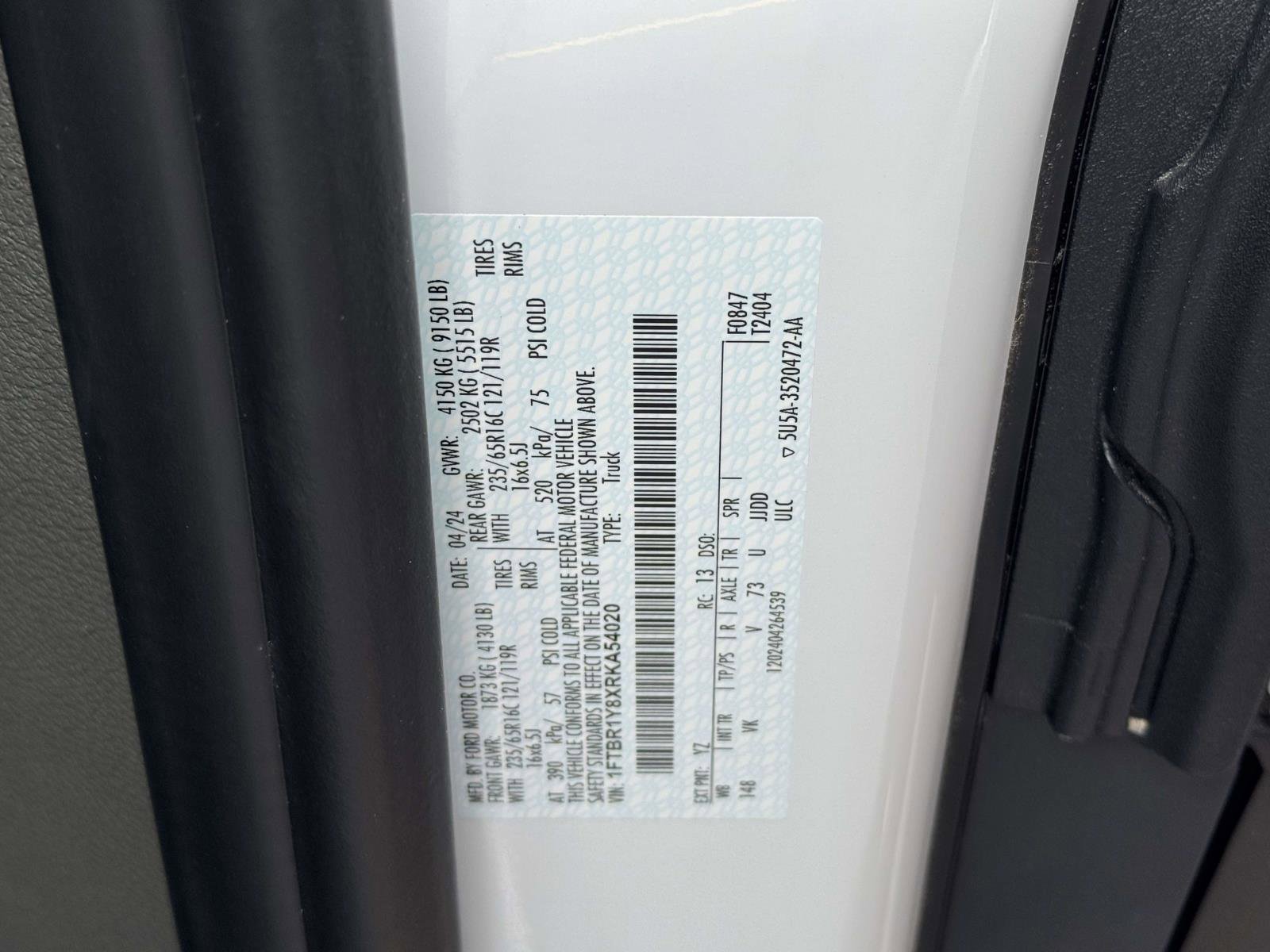Used 2024 Ford Transit 250 Low Roof RWD image 17