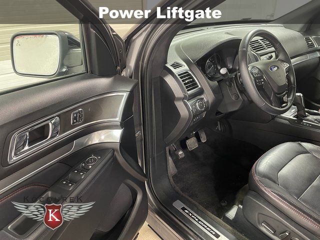 Used 2018 Ford Explorer Sport image 11