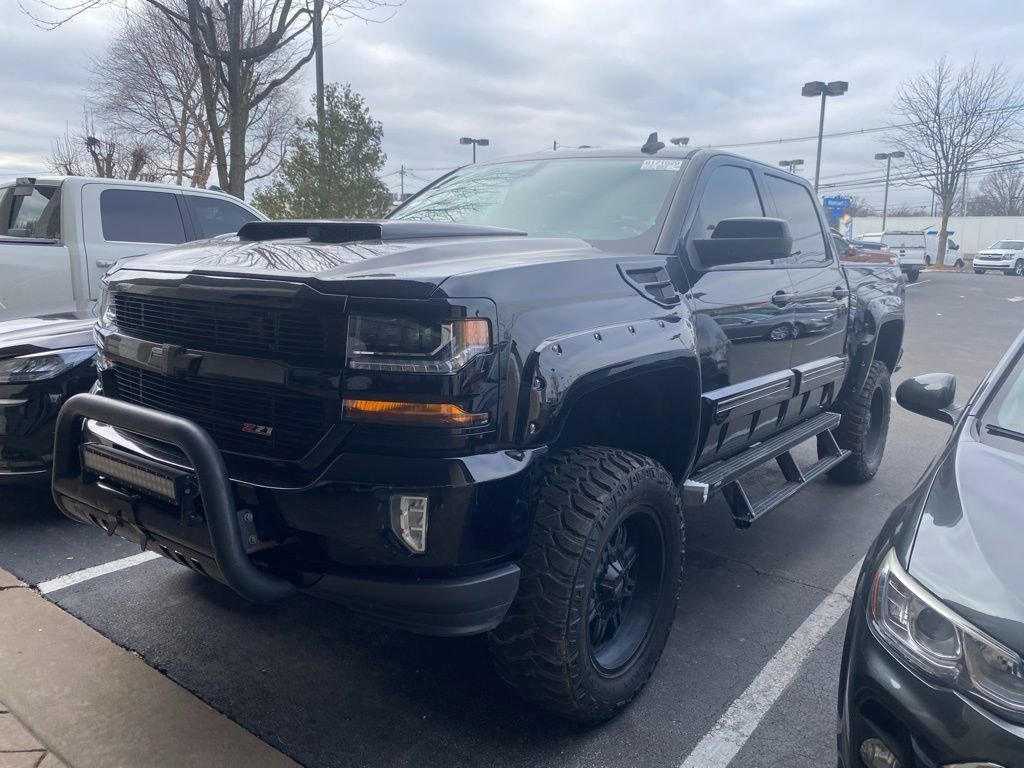 Used 2017 Chevrolet Silverado 1500 LT w/ All Star Edition image 2