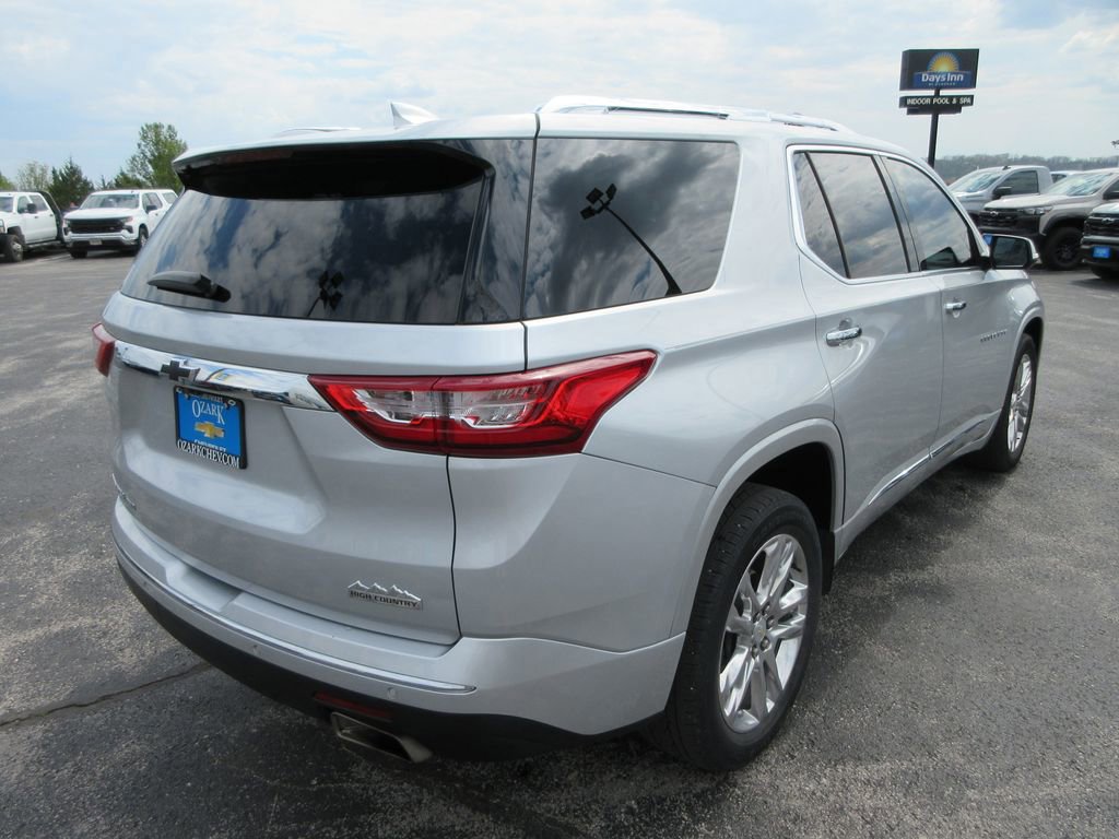 Used 2021 Chevrolet Traverse High Country w/ LPO, Floor Liner Package image 5