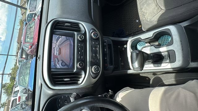 Used 2016 Chevrolet Colorado LT w/ LT Convenience Package image 16