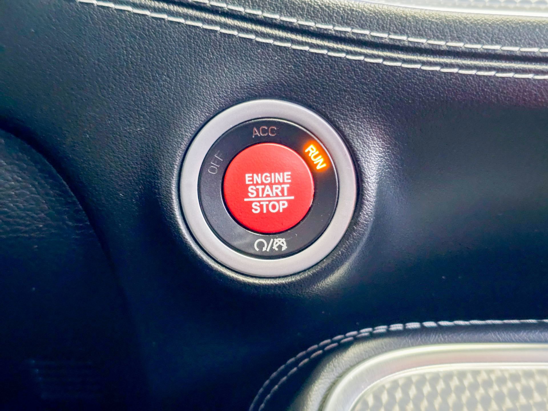 Used 2020 Dodge Challenger SRT Hellcat Redeye image 43