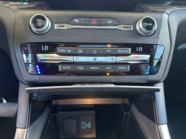 Used 2020 Ford Explorer Limited RWD image 21