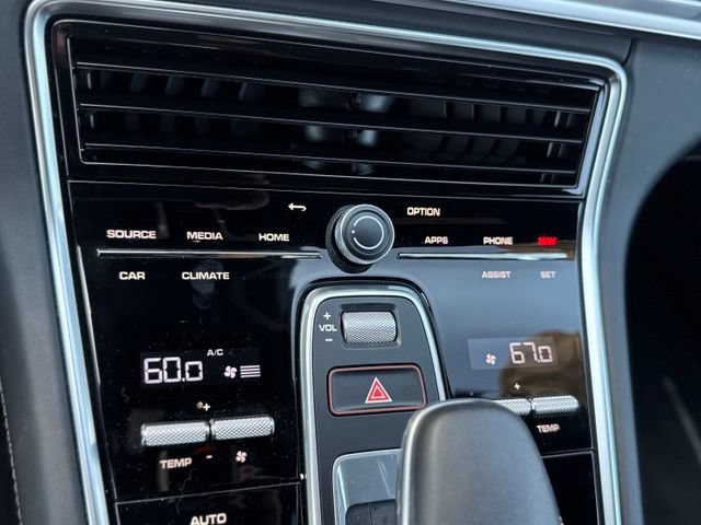 Certified 2023 Porsche Panamera 4 Platinum Edition AWD/4WD image 30