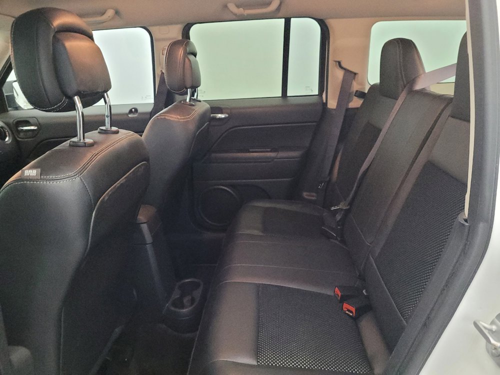 Used 2016 Jeep Patriot Sport w/ Power Value Group AWD/4WD image 18