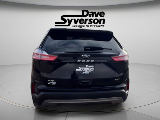 Used 2023 Ford Edge SEL image 4