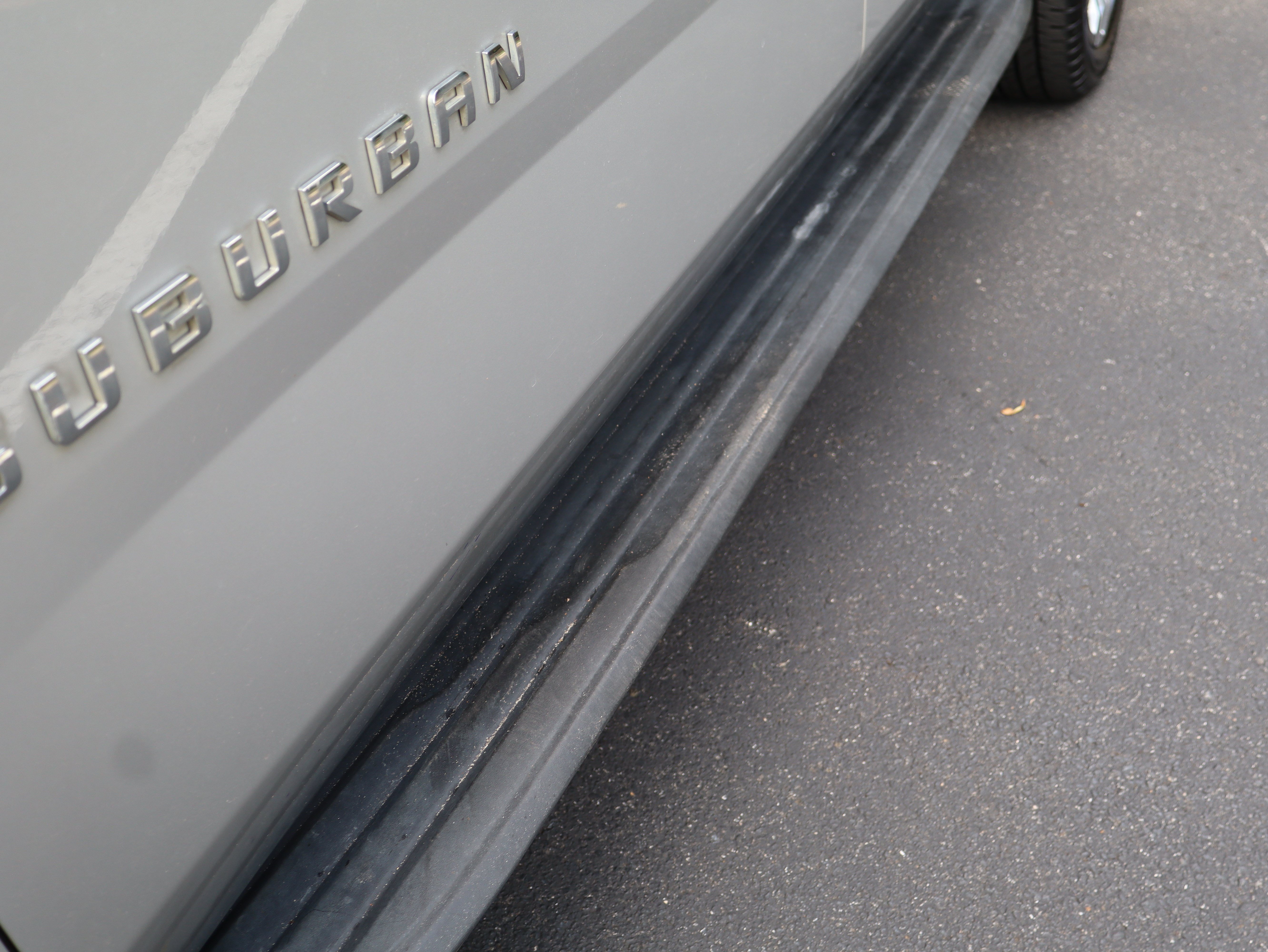 Used 2017 Chevrolet Suburban LT w/ Luxury Package RWD image 68