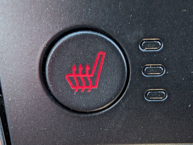 Used 2020 Ford Edge ST image 20