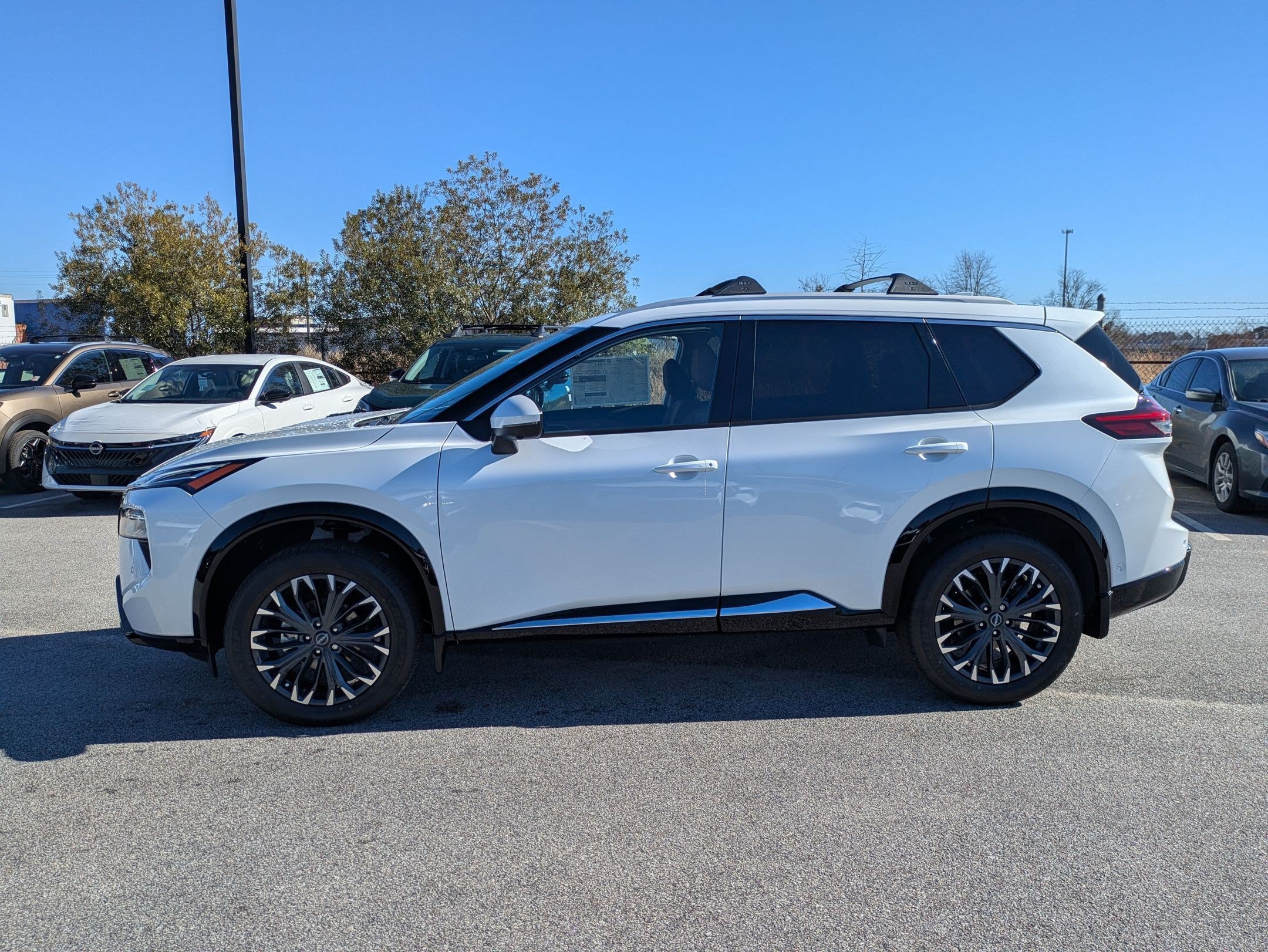 New 2026 Nissan Rogue Platinum w/ Platinum Premium Package AWD/4WD image 7