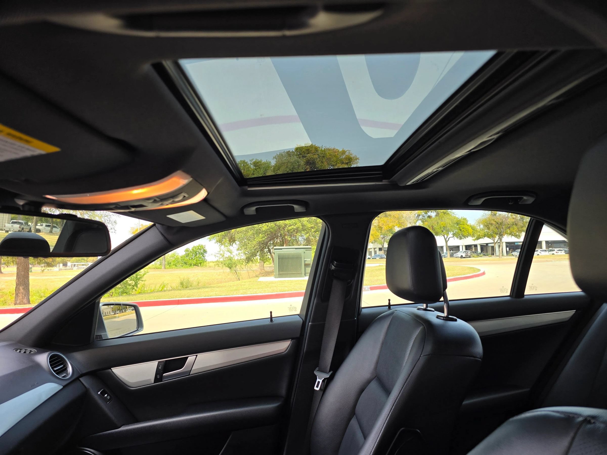 Used 2013 Mercedes-Benz C 250 Sedan image 38