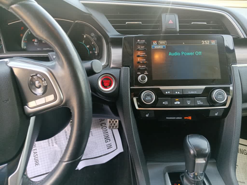 Used 2019 Honda Civic Touring image 12